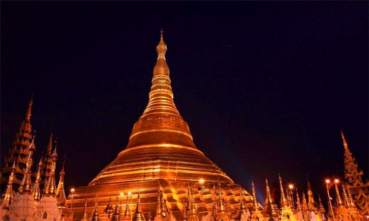 大金塔是哪个国家的