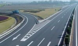 高速路上隧道内禁止超车，那前车车速太慢怎么办？