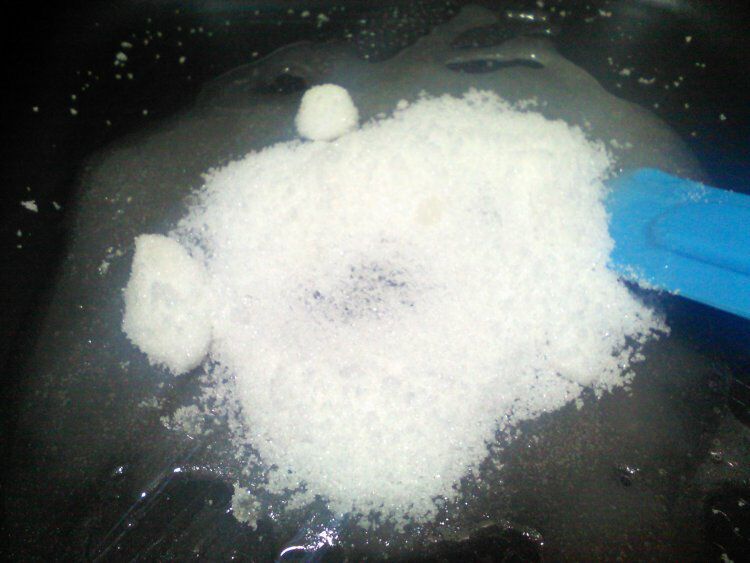 芝麻裹花生米的做法