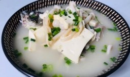 鲫鱼汤的做法