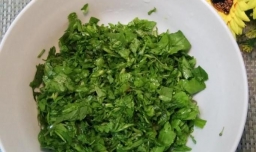 怎样做家常版荠菜鸡蛋煎饼