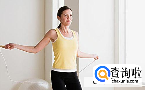 每天晚上跳绳能减肥吗