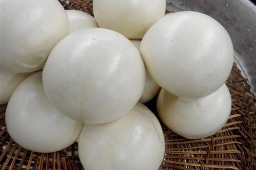 买的馒头为什么那么白