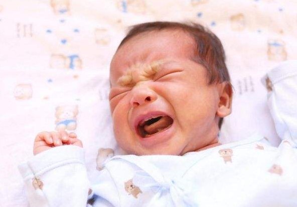 孩子哭闹不止怎么办？有什么好的办法可以解决？