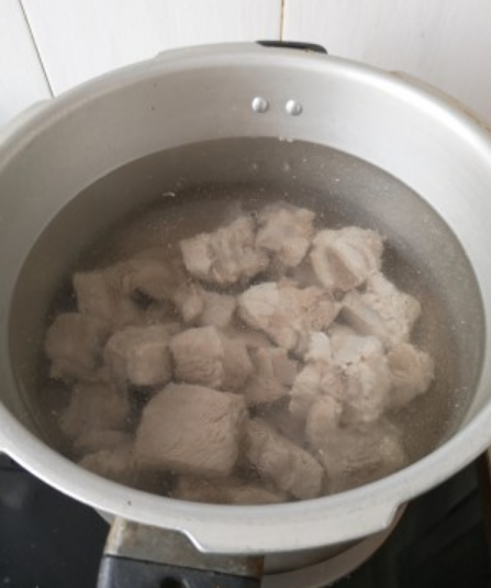 排骨汤的做法