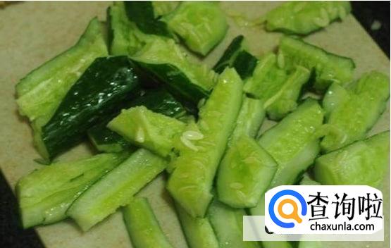 黄瓜凉拌要切片还是拍碎更好吃