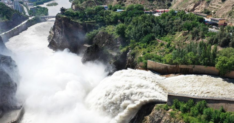 水库为啥要泄洪