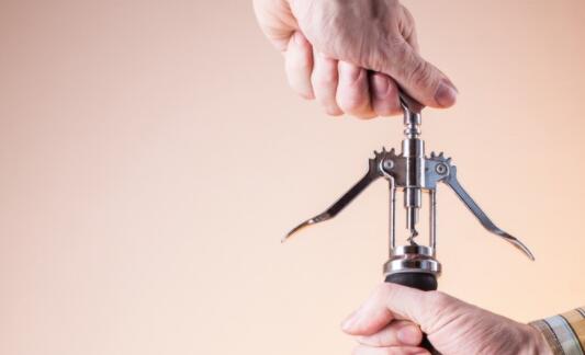 红酒开瓶器怎么用