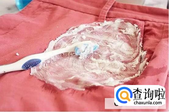 轻松洗掉衣服上辣椒油的妙招