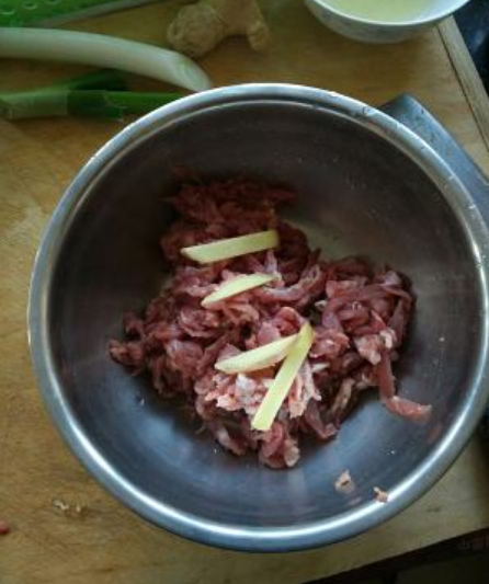 京酱肉丝的做法