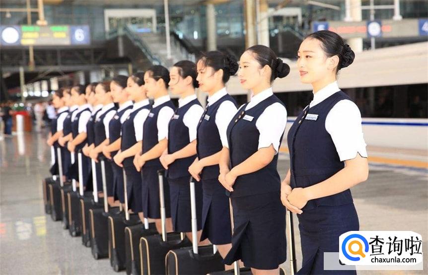 乘务员有没有义务帮乘客放行李箱