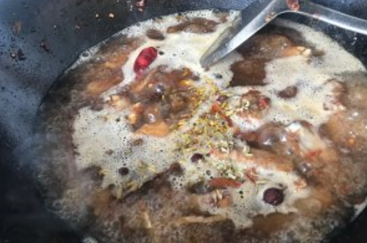 最简单家常土豆烧排骨