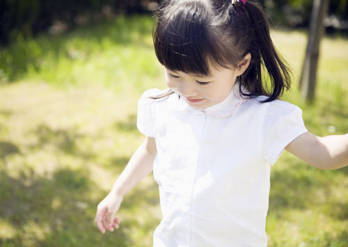 姓朱女孩有涵养的名字，女孩名字大全，	朱姓女孩独特好听名字