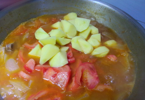 西红柿土豆炖牛腱子肉的做法