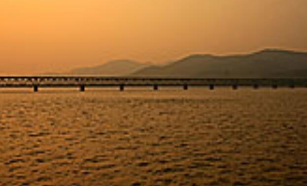 风号浪吼什么意思