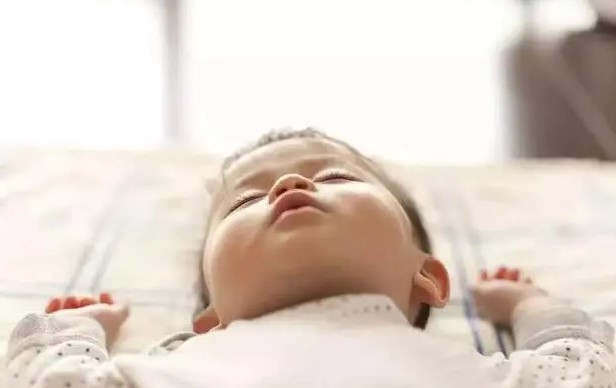 孩子哭闹不止怎么办？有什么好的办法可以解决？