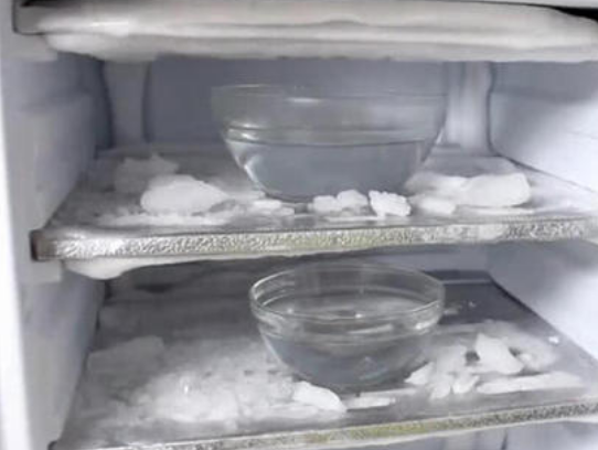 冰箱结冰怎么快速除冰