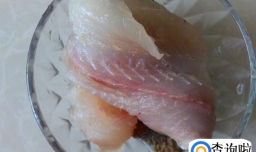 鱼胶娃娃菜粥