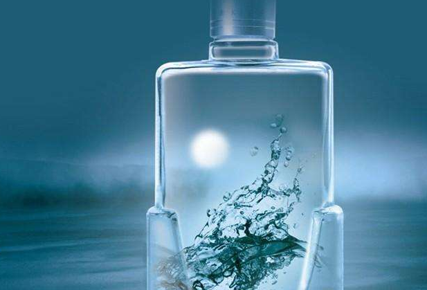 冬天喝白酒可以暖暖身子吗