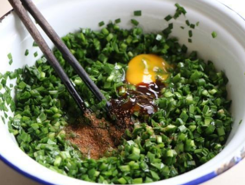 韭菜盒饼的家常做法