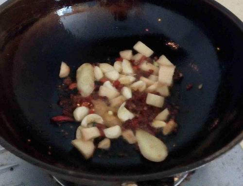 魔芋烧鸭子的做法 川菜