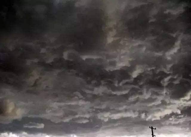 地震光是什么