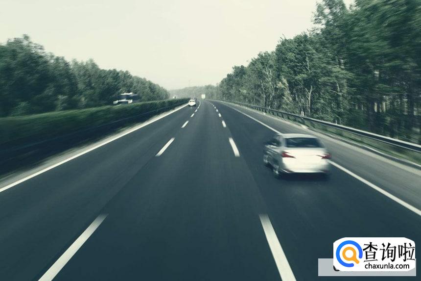 高速公路上刹车失灵要怎么解决