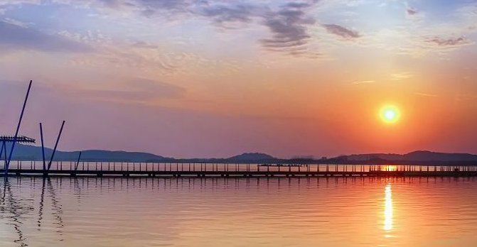 西施的故事主要讲了什么