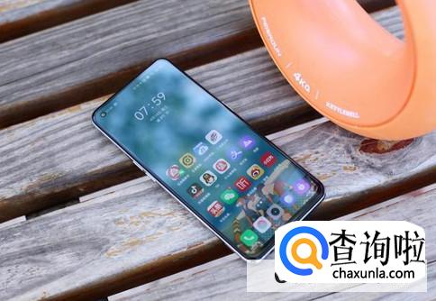 手机壳里放钱对手机有影响吗