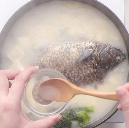 鲫鱼豆腐汤的做法