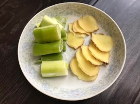 炖排骨的做法