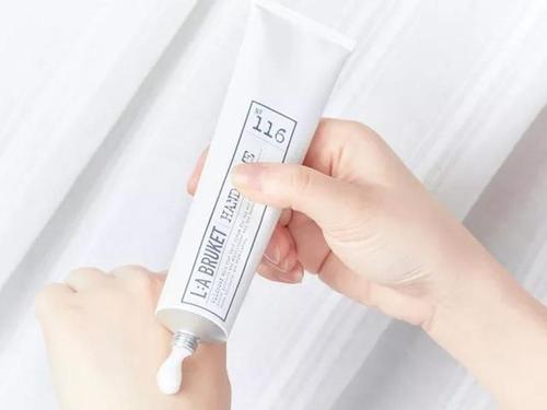 怎么让手没有皱纹