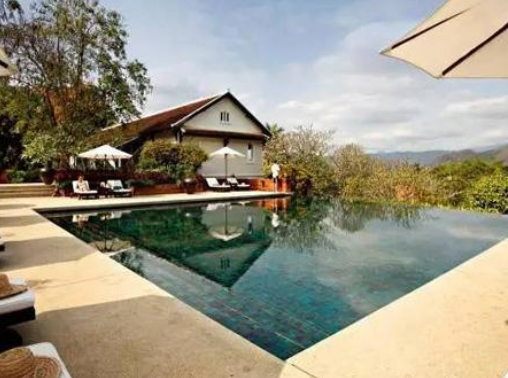 戛然而止的意思是什么