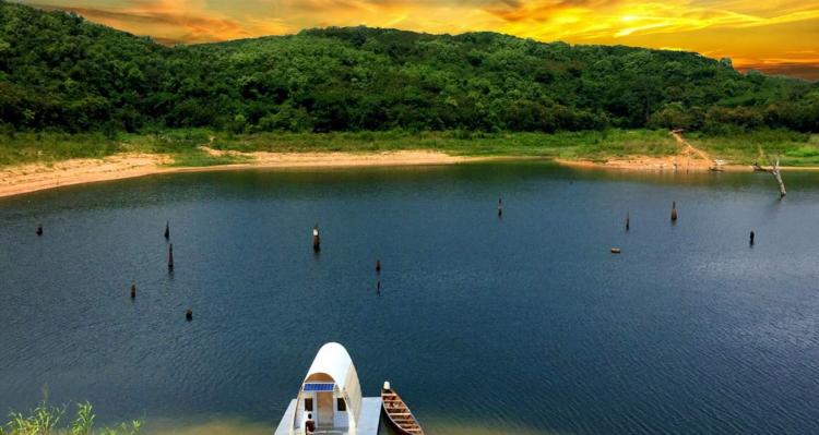 世界上最大的人工湖是什么