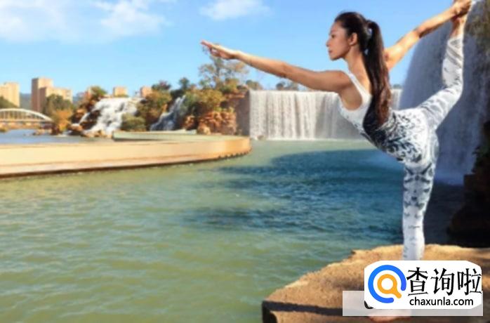 瘦腿的瑜伽动作是怎样做的